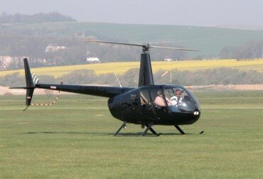 2012-08-07_01_Robinson-R44-Helicopter