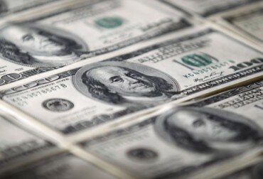 On Wednesday, February 25, the volume of U.S. dollar sales in the interbank currency market fell by USD 80.2 million against February 24 to USD 98.2 million